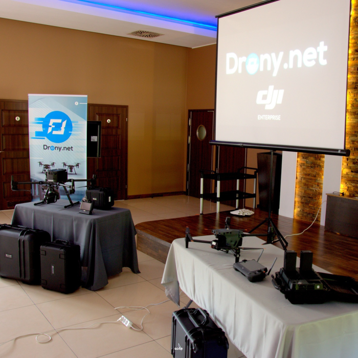 DJI Matrice 30T, Zenmuse H20N i FlightHub 2 - nowy sprzęt dla służb